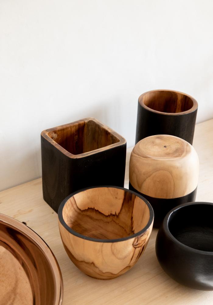 Bazar Bizar | The bondi black bowl kitchen